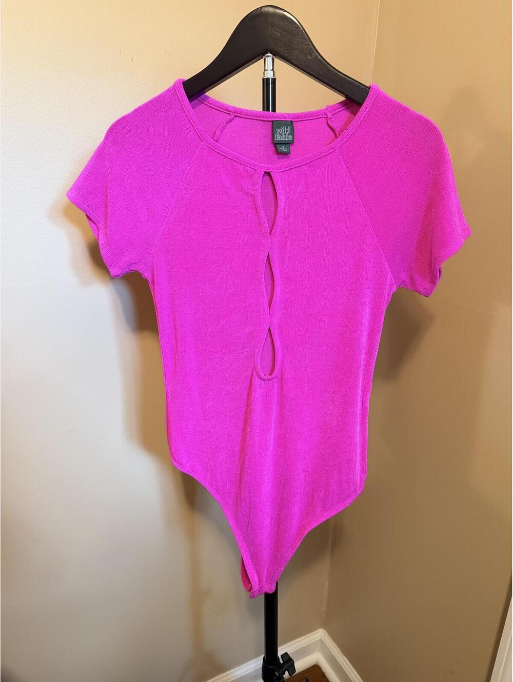 Wild Fable Hot Pink Cutout Bodysuit Size Small Stretchy Short Sleeve
